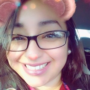 Meet your Posher, Raquel